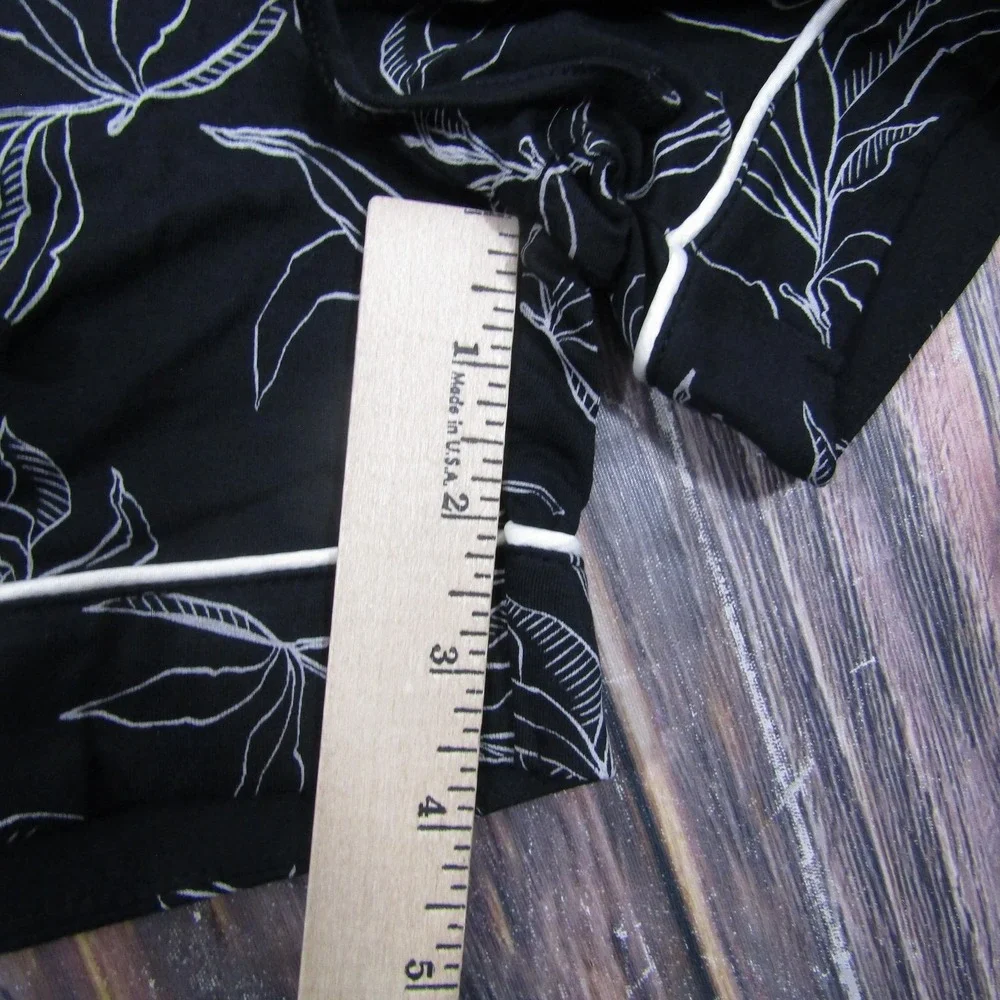 Cozy Earth Shorts Womens XS Black Skimmer Viscose Spandex Floral Pockets - Picture 7 of 8